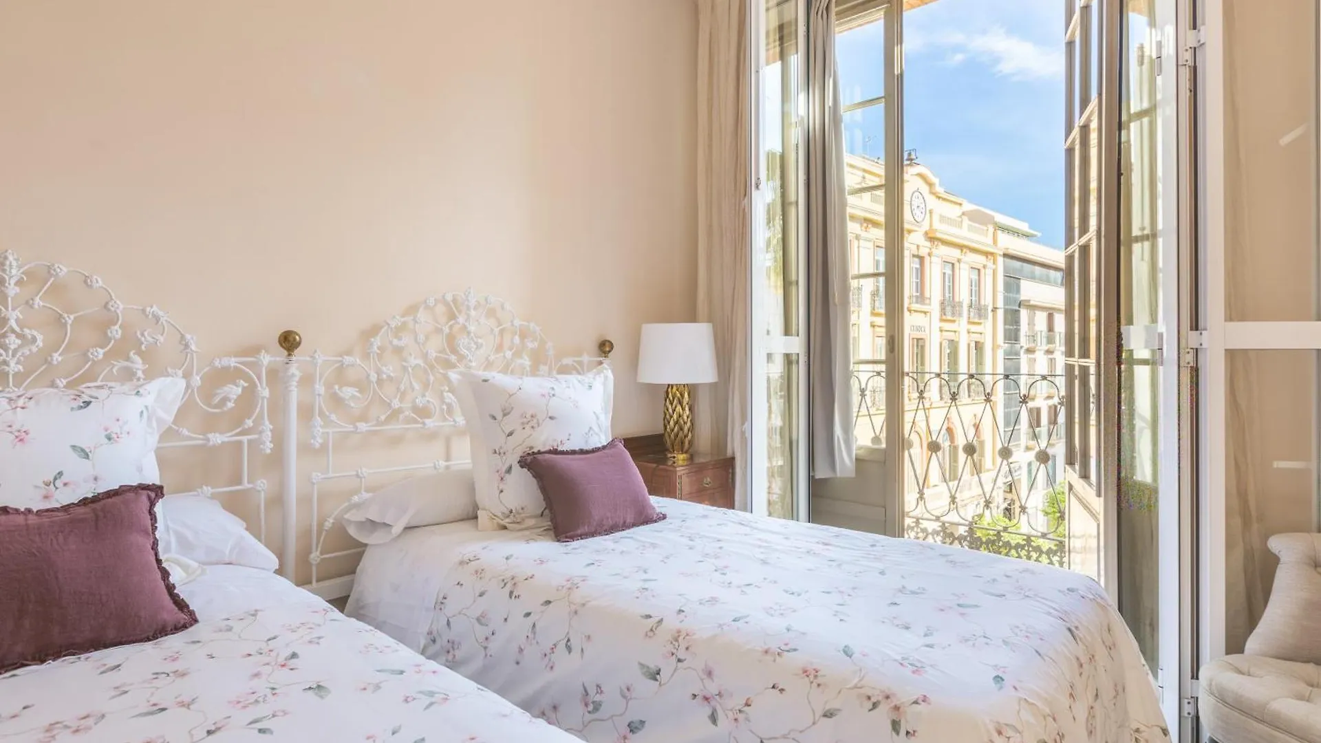 Apartamento Plaza De La Constitucion Málaga España